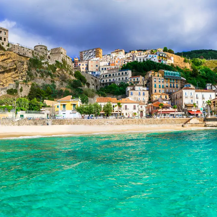 Pizzo celebra i sapori del mare e la sua comunità: due giorni di sagre\u00A0tra tonno, pesce azzurro e\u00A0tartufo gelato\n