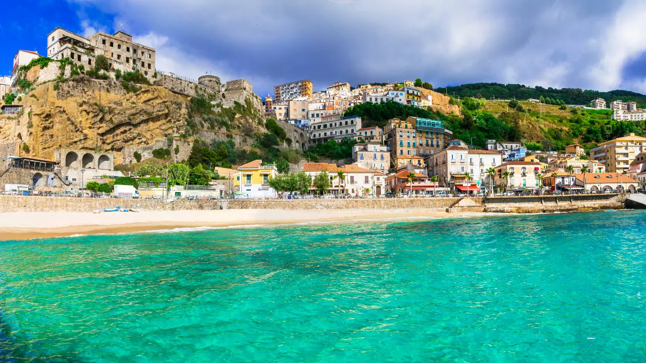 Pizzo celebra i sapori del mare e la sua comunità: due giorni di sagre\u00A0tra tonno, pesce azzurro e\u00A0tartufo gelato\n