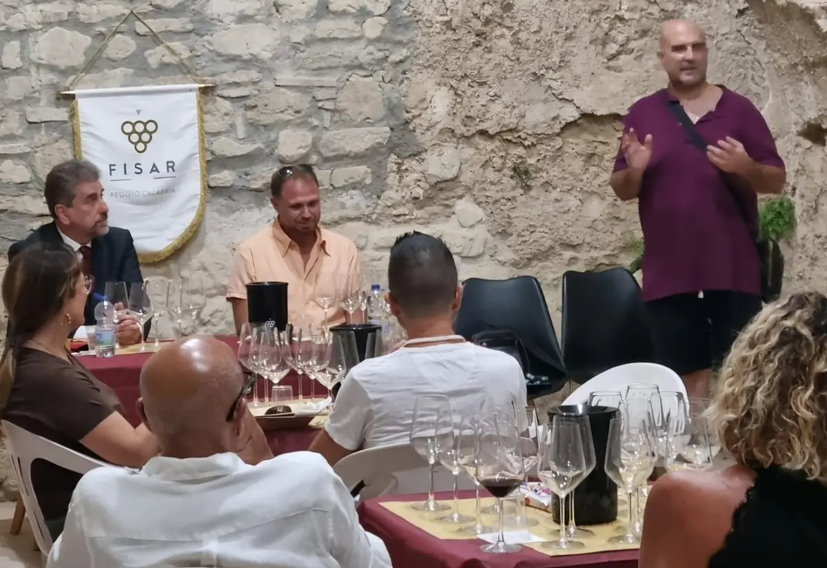La Fisar di Reggio Calabria celebra il Syrah al castello di Ardore\n
