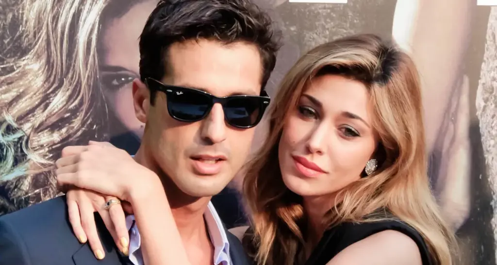 Fabrizio Corona, chiunque gli stia vicino prima o poi la paga: ora Falsissimo punta su Belen, che «lo ha bloccato ovunque»\n