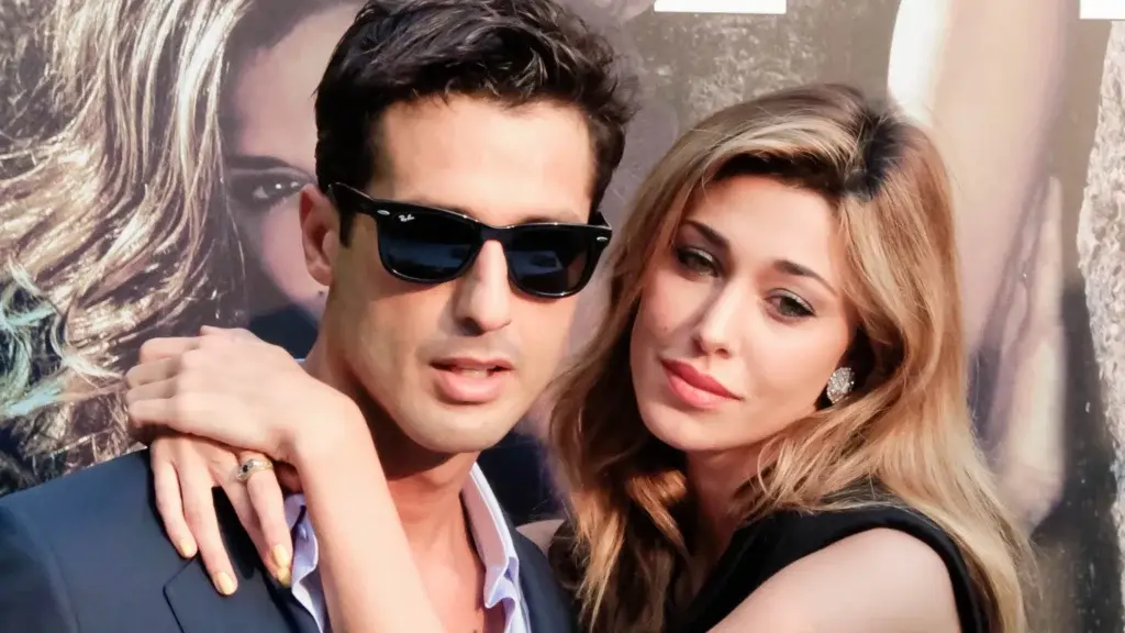 Fabrizio Corona, chiunque gli stia vicino prima o poi la paga: ora Falsissimo punta su Belen, che «lo ha bloccato ovunque»\n