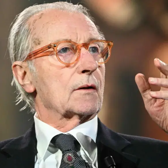 Vittorio Feltri al Quirinale? La sua risposta è esilarante: «Sono tutti ubriachi. Senza il gatto e una fidanzata non ci vado»\n