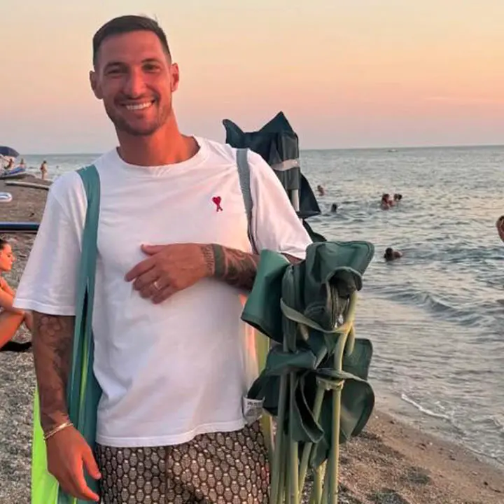 A Torremezzo di Falconara Albanese c’è Politano tra relax e mare cristallino\n