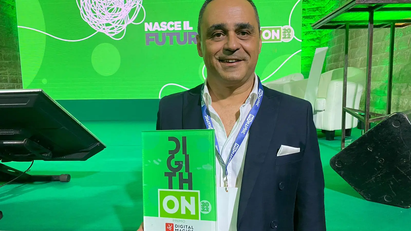 AI Calabria, l’intelligenza artificiale che impara i dialetti: «Una parola a testa per salvare la nostra lingua»\n