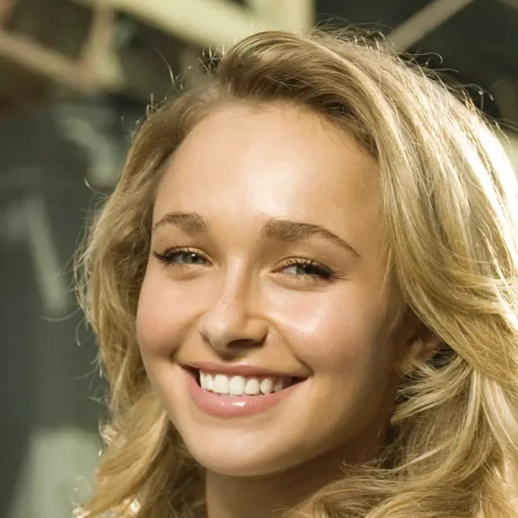 È morta Hayden Panettiere, la “cheerleader” di Heroes e Nashville aveva 36 anni\n