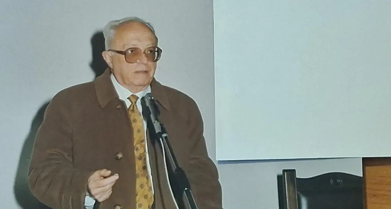 Vibo rende omaggio a Michele Aiello: giovedì l’intitolazione di una strada allo storico docente e politico\n