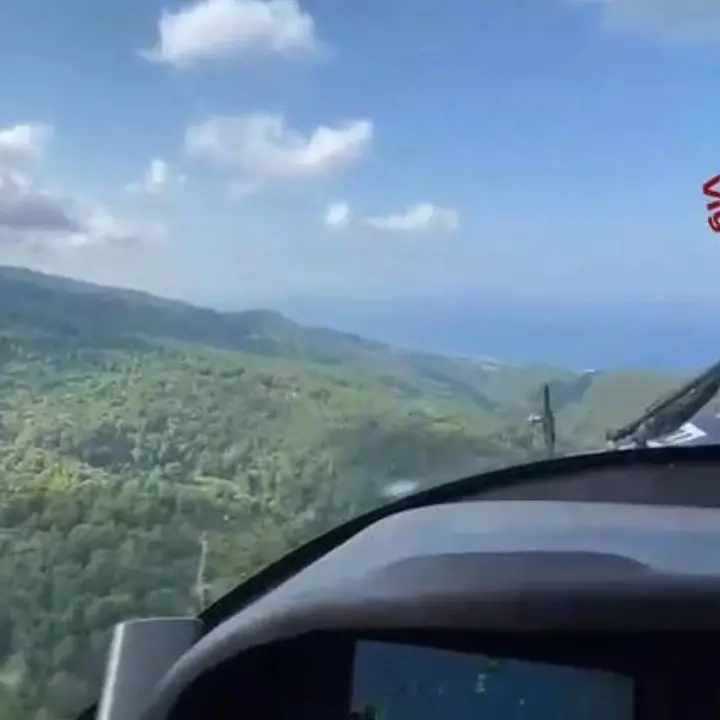 Aereo ultraleggero scomparso in Calabria, ricerche nell’entroterra: a bordo due avvocati –\u00A0NOMI\u00A0\n