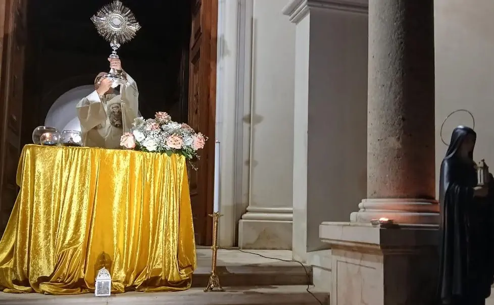 Palmi,\u00A0una notte di profonda spiritualità per la festa di Santa Chiara\n