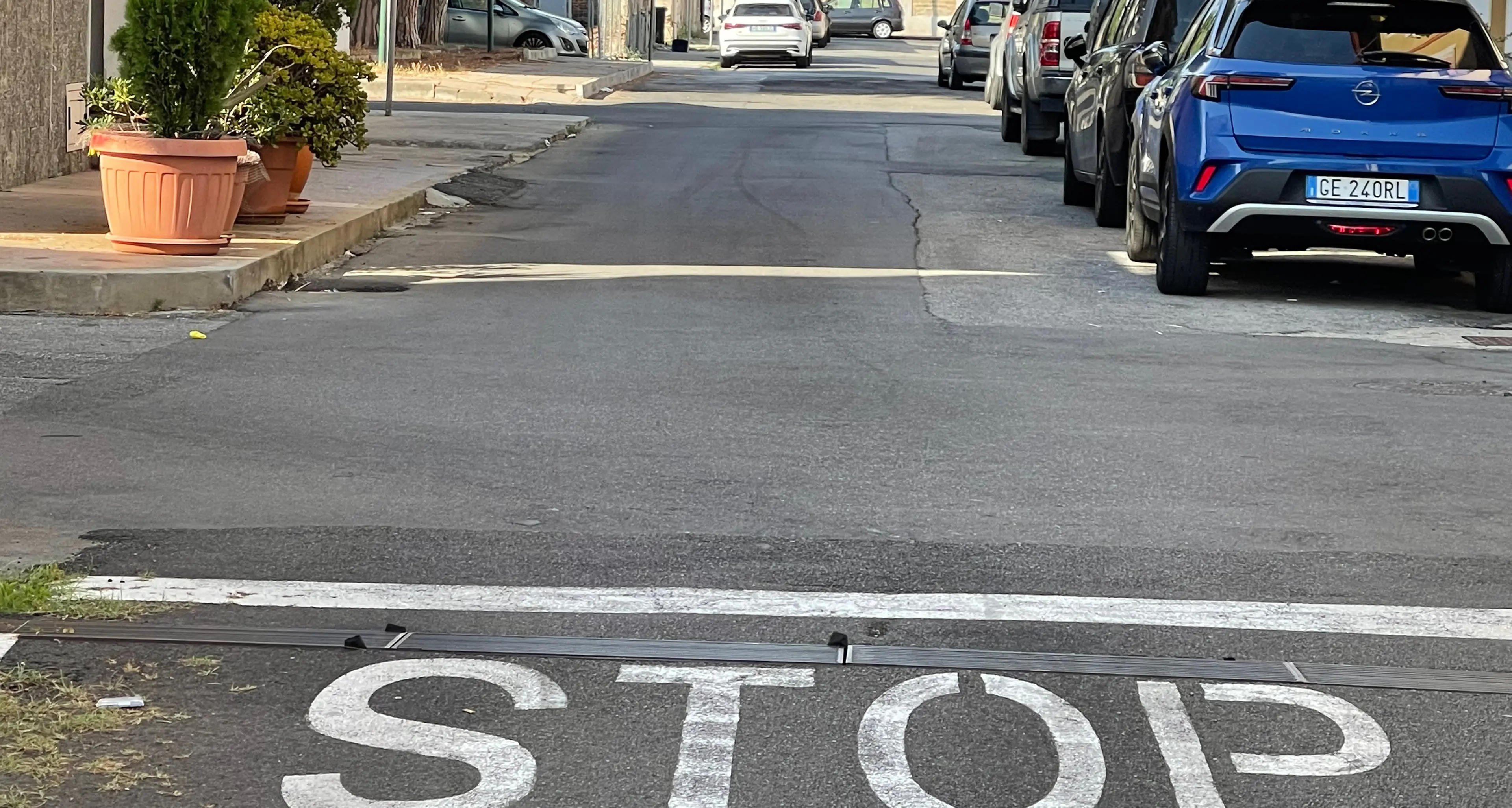 Cinque\u00A0stop in 200 metri dopo il sottopasso di Vibo Marina,\u00A0la protesta degli automobilisti: «Nervi messi a dura prova»\n