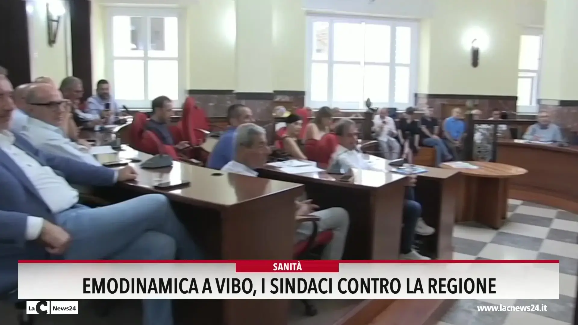 Emodinamica a Vibo, i sindaci contro la Regione
