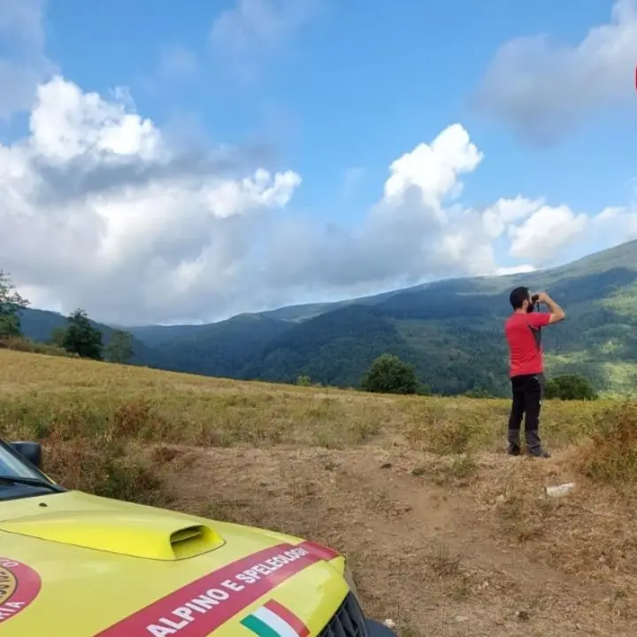 Ultraleggero disperso, ricerche senza sosta da 48 ore nei boschi impervi di Fuscaldo: in campo anche il Soccorso Alpino\n