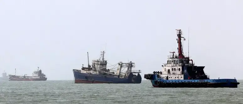 Stretto di Hormuz, l'Iran: «Resterà chiuso finché gli Usa non rispetteranno l'intesa»\n