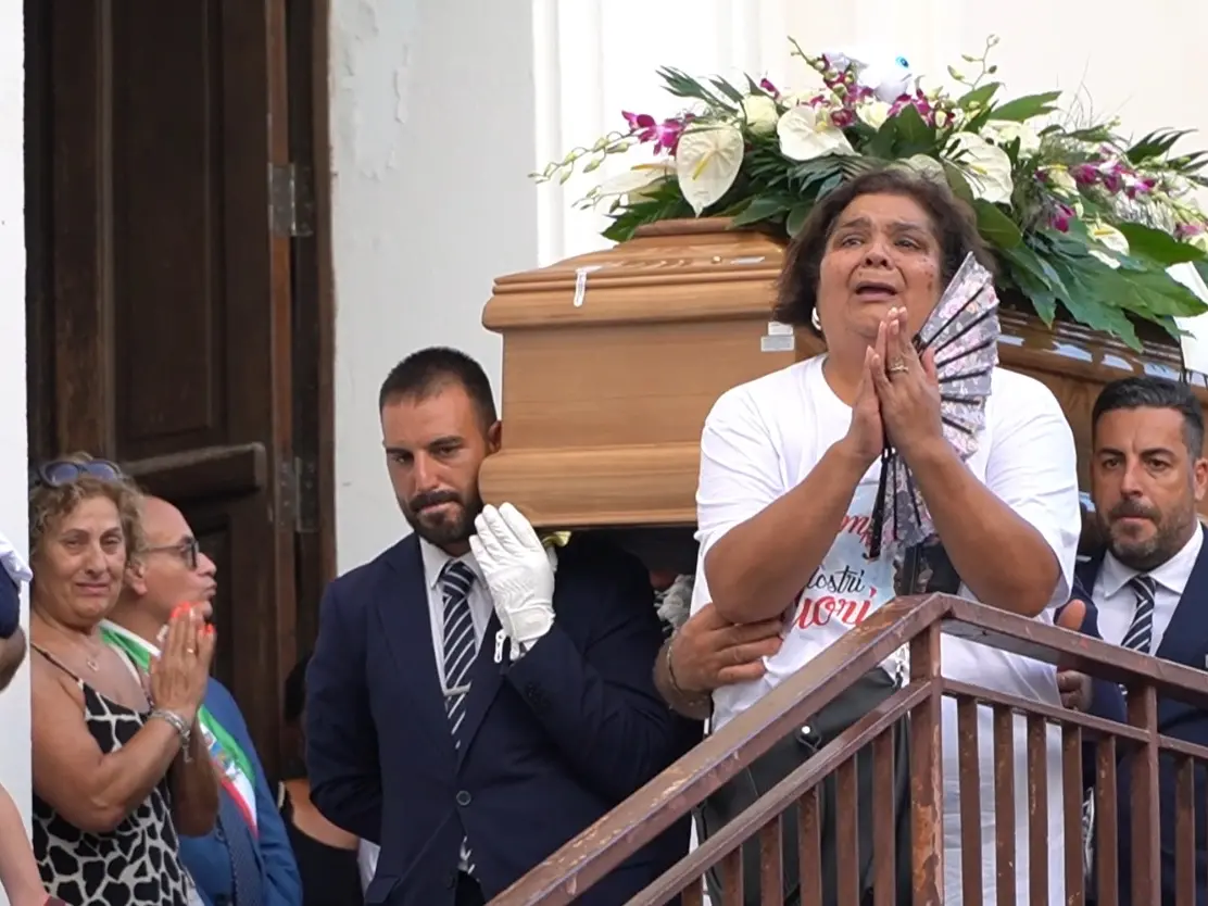 «Solo giustizia, nessun’altra mamma provi questo dolore»: la lezione della madre di Antonio Perrotta a chi invoca vendetta