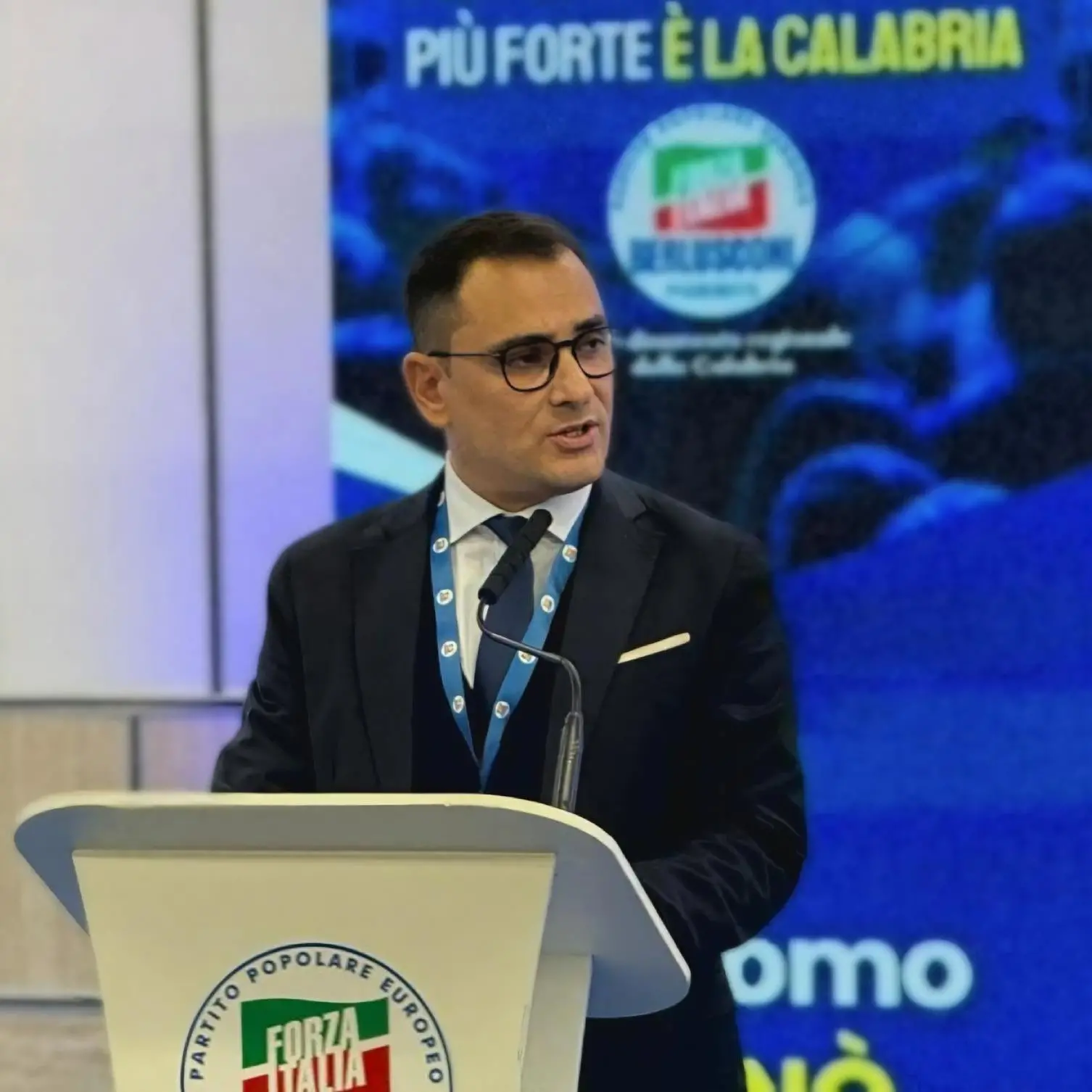Chiodi sulla strada a Bivongi, Crinò: «Un atto criminale che colpisce la comunità»\n