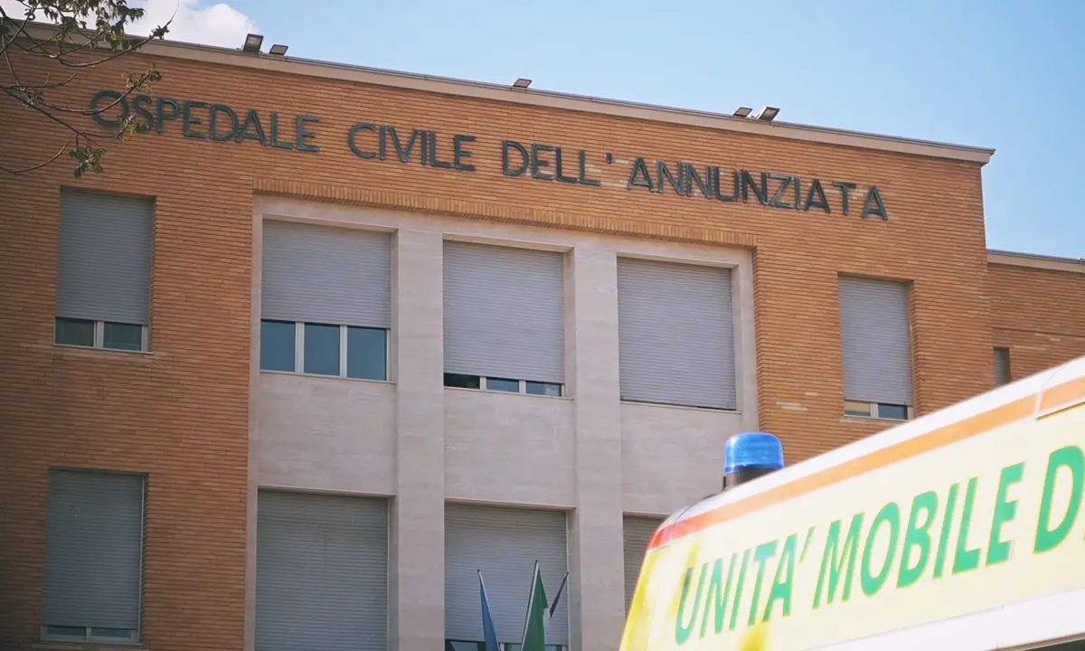 Ferita a colpi di pistola dall’ex a Mongrassano, Ida Frassetti è stabile: accertamenti sul polmone destro\n