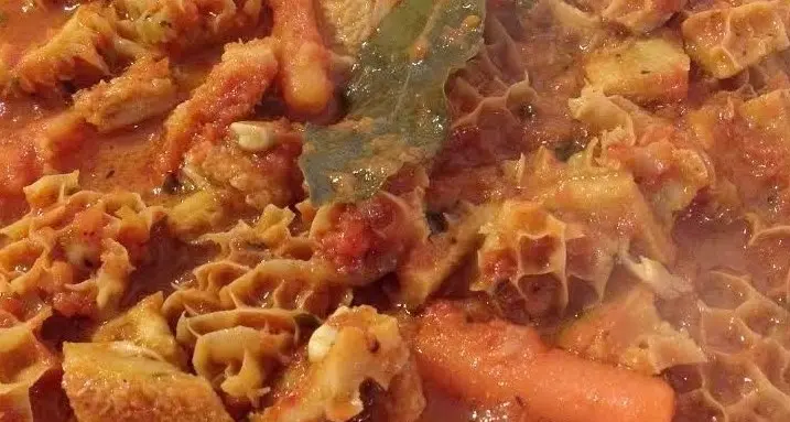 Mileto, piazza Italia si prepara a ospitare l'annuale edizione della Sagra della Trippa\n