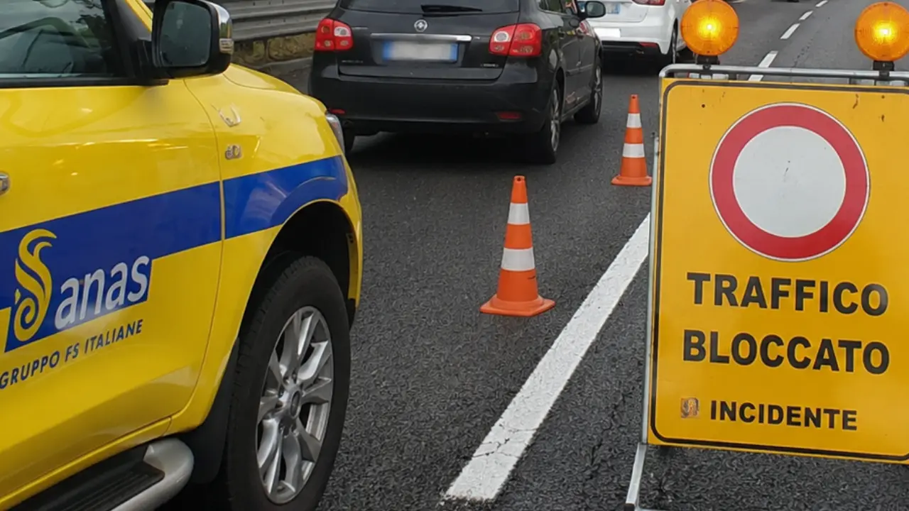 Trasversale delle Serre, due incidenti a pochi metri di distanza: due feriti, interviene l’elisoccorso\n