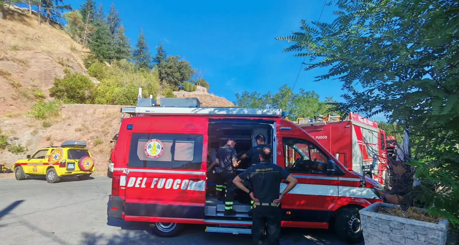 Ultraleggero scomparso in Calabria, individuati sulle montagne di Fuscaldo i resti della scatola nera\u00A0\n
