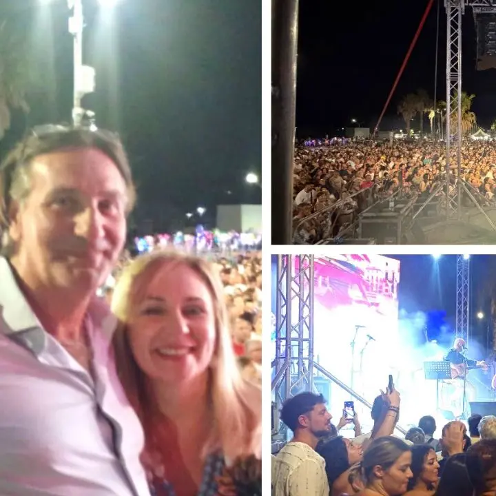 Boom di presenze a Gioia Tauro per lo Struncatura Village e il concerto di Mimmo Cavallaro. Il sindaco Scarcella: «Che bella la mia città»\n