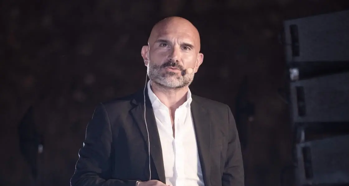 Alfonso Agnino a Caccuri, quando la medicina guarda al futuro: «L’IA sarà un alleato, ma il cuore resterà nelle mani dell’uomo»\n