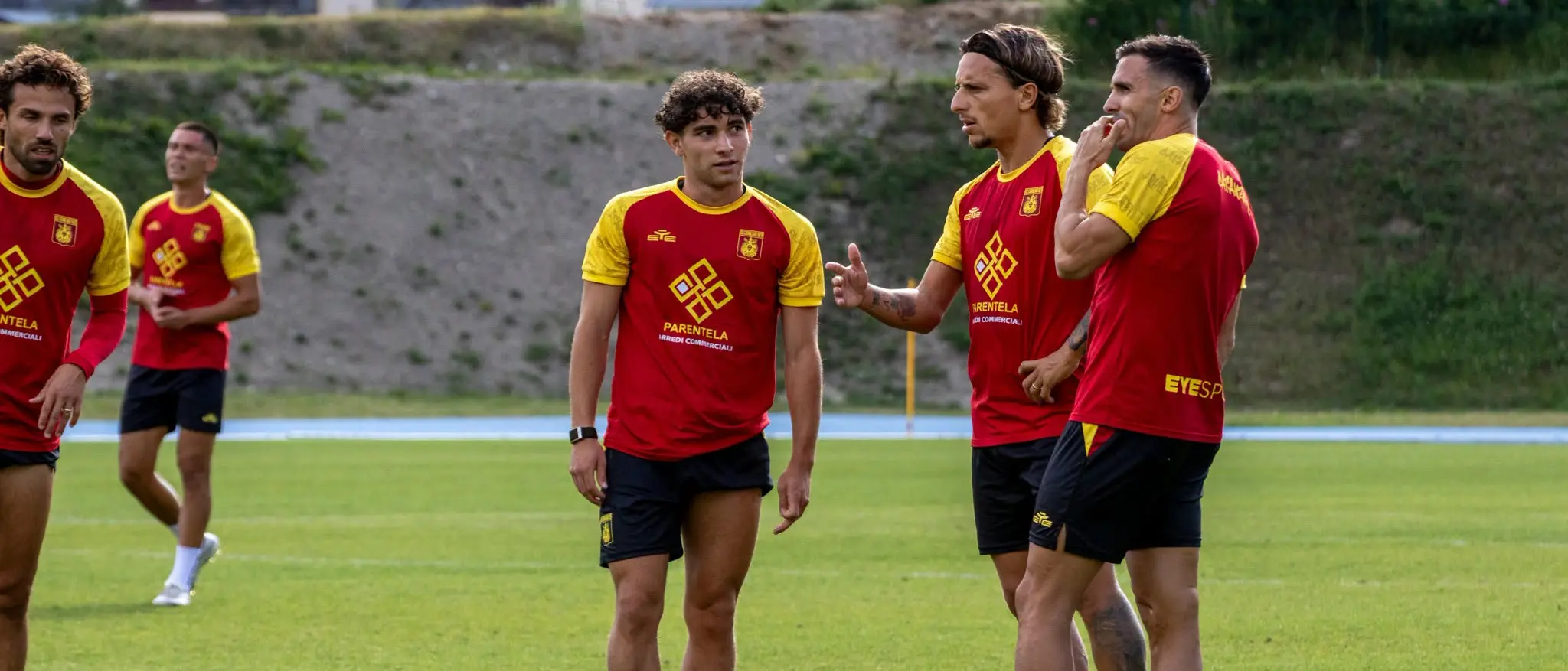 Catanzaro, parte il conto alla rovescia per la Serie B: Gorgone prepara il debutto di Vicenza\n
