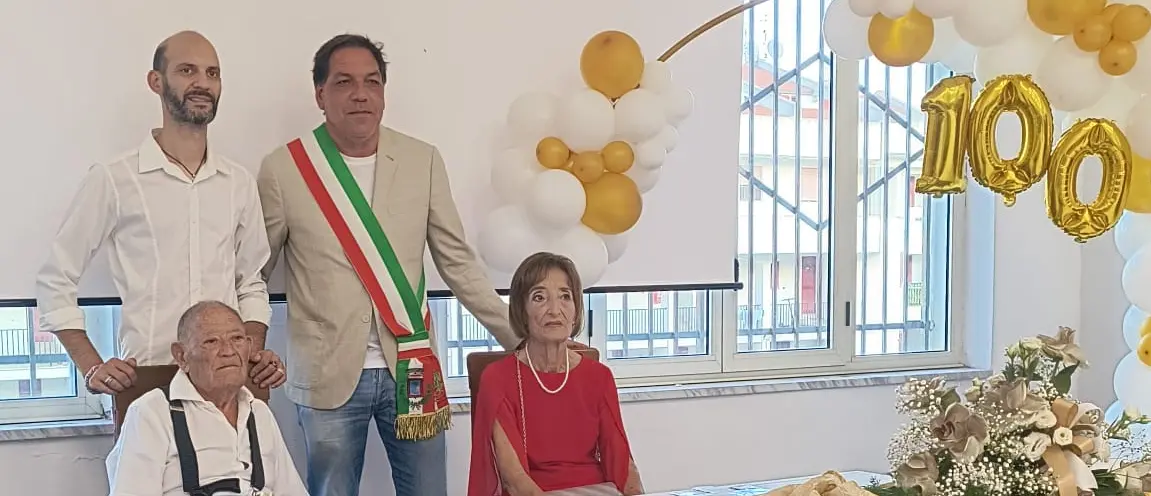 Brancaleone celebra i 100 anni di Paolo Cristiano, un secolo di vita custodito nella memoria del paese\n