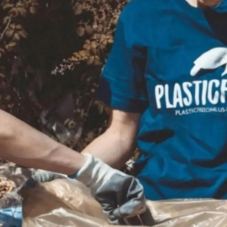 Il 22 agosto Plastic Free torna in azione a Palmi in contrada Scinà\n