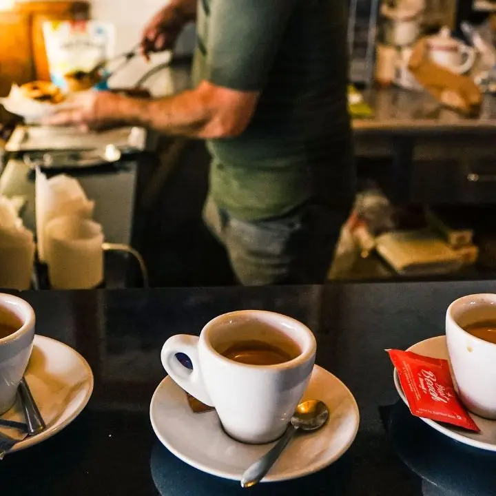 L’espresso al bar è sempre più caro: a Bolzano il record di 1,51 euro, Catanzaro e Messina le più economiche\n