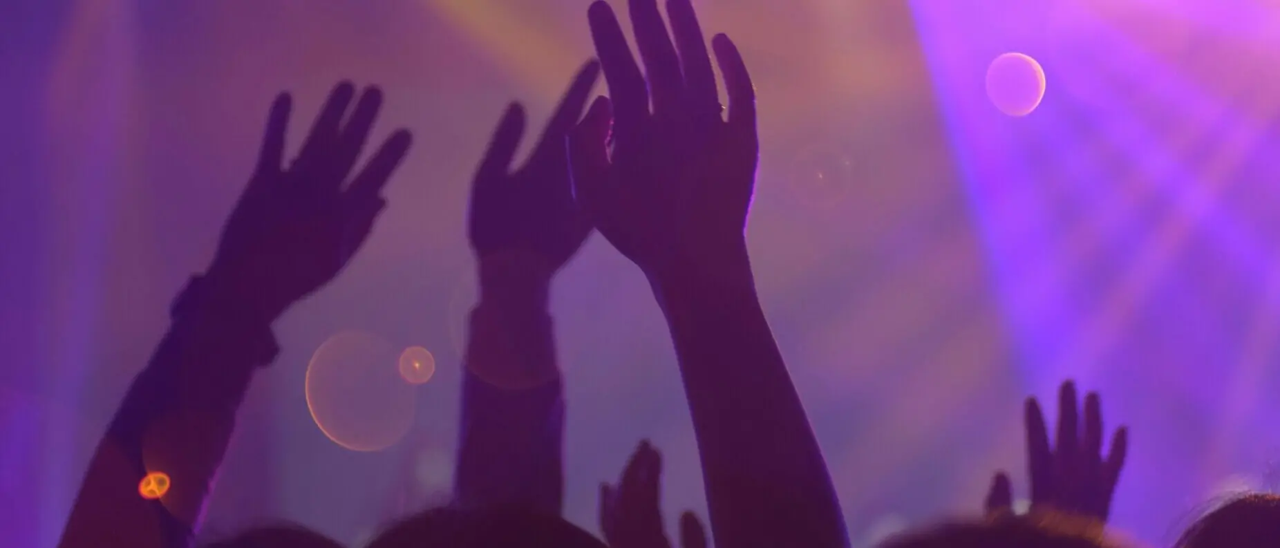 Un altro weekend senza programmi? Tra festival, concerti e notti d’estate c’è solo da scegliere\n