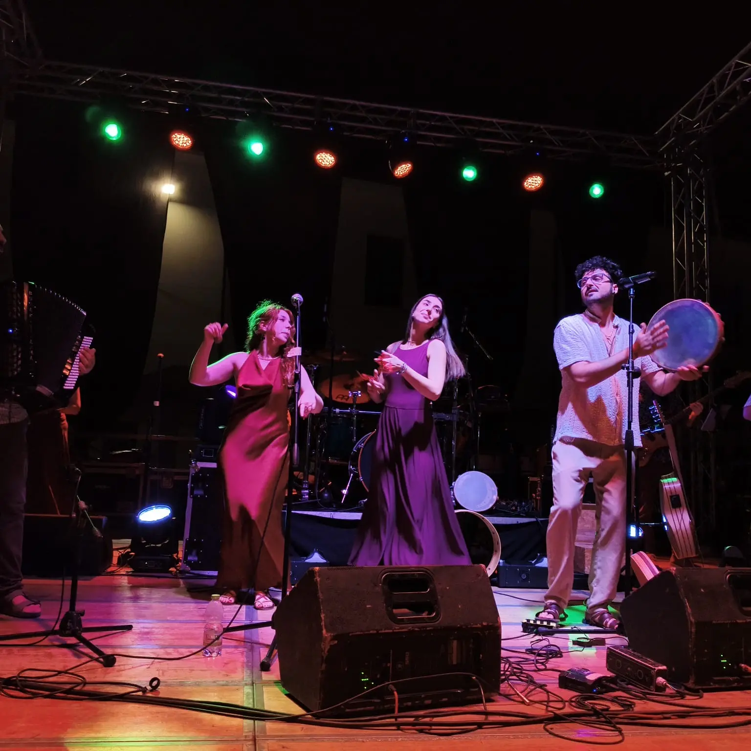 Zambrone, il Tamburello Festival ricorda Angela Grillo tra musica, tradizione e comunità\n
