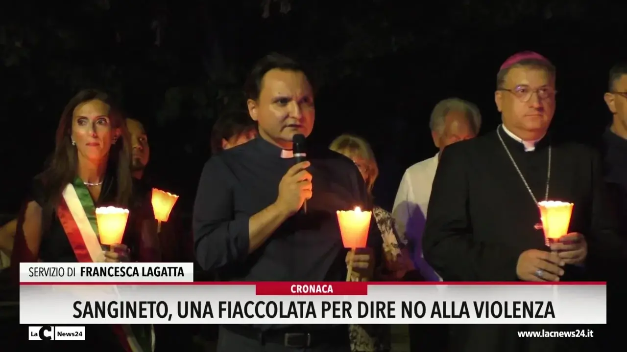 Sangineto, una fiaccolata per dire no alla violenza