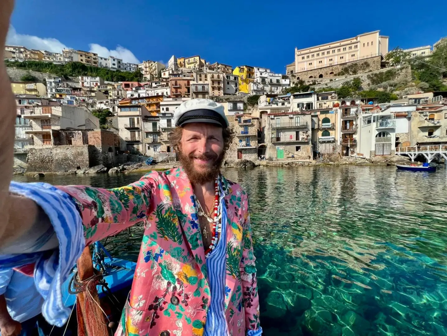 Jovanotti in Calabria, treni speciali per il concerto di Catanzaro