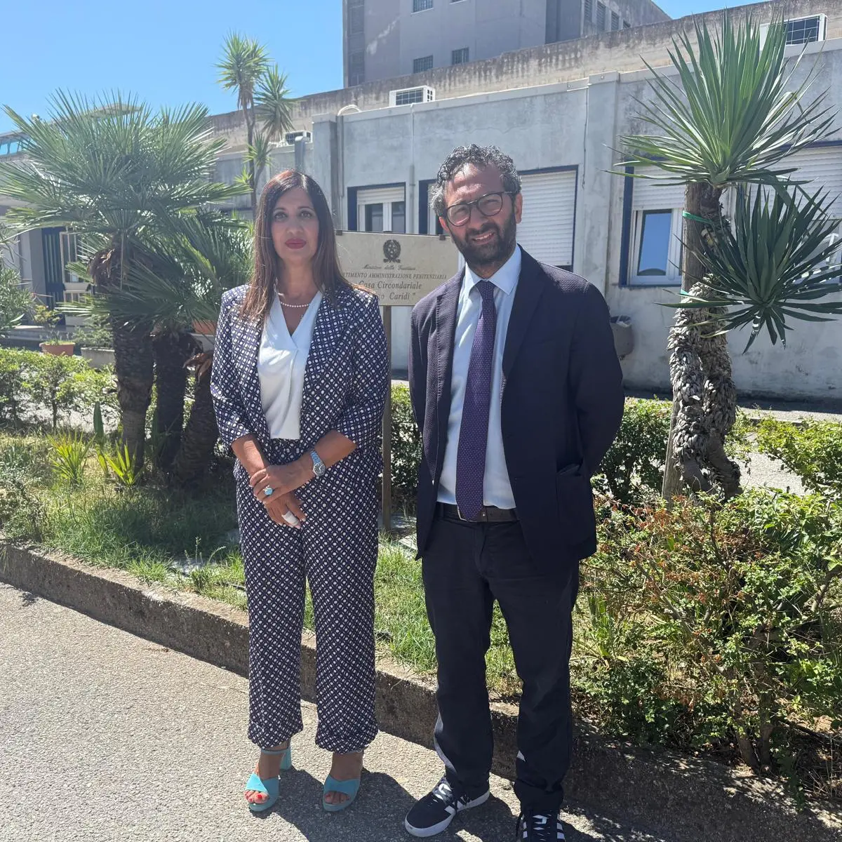 “Ristretti in agosto”, la vicesindaca Iemma e il presidente Bosco alla visita nel carcere di Catanzaro: «La città non dimentica. Il reinserimento sociale è un dovere di civiltà e sicurezza»\n