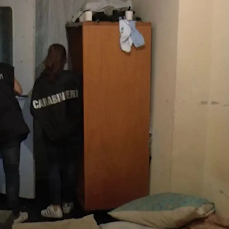 <p>Inchiesta Medusa, 30 euro a stanza al motel Pitagora di Crotone: così il “giro” della prostituzione faceva tappa sulla 106</p>