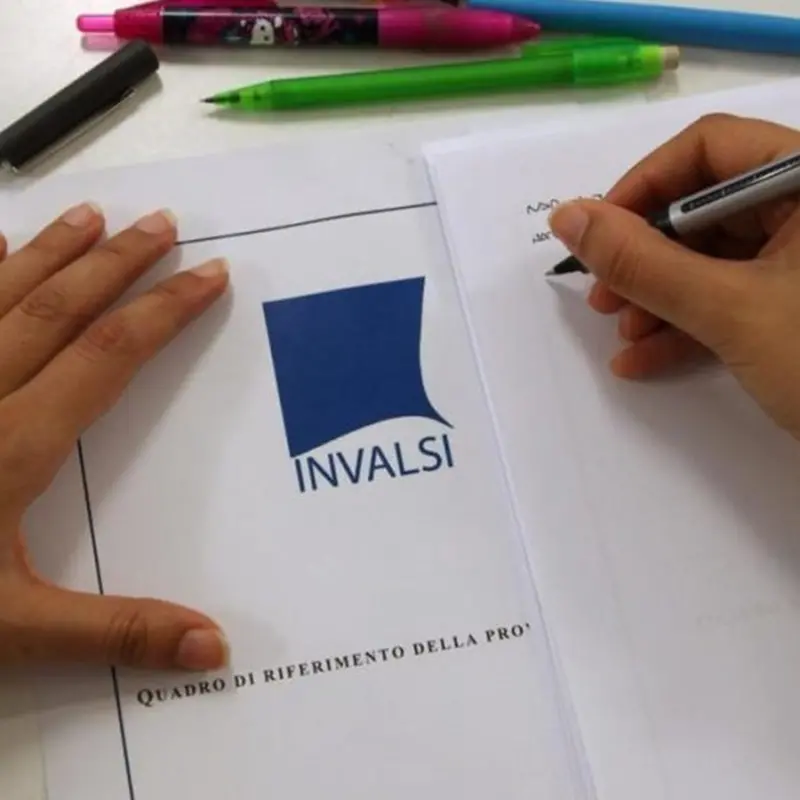 «Non è nostalgia, il Latino alle medie dà a tutti gli stessi strumenti di libertà»: l'appello della DS Mongiardo al Ministro Valditara\n