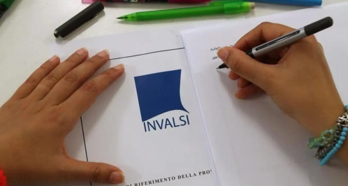 «Non è nostalgia, il Latino alle medie dà a tutti gli stessi strumenti di libertà»: l'appello della DS Mongiardo al Ministro Valditara\n