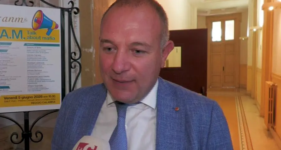 <p><span style=\"color:hsl(0, 75%, 60%);\">Il filo rosso della ‘Ndrangheta</span>, la “stanza dei bottoni” sull’asse Reggio-Milano</p>