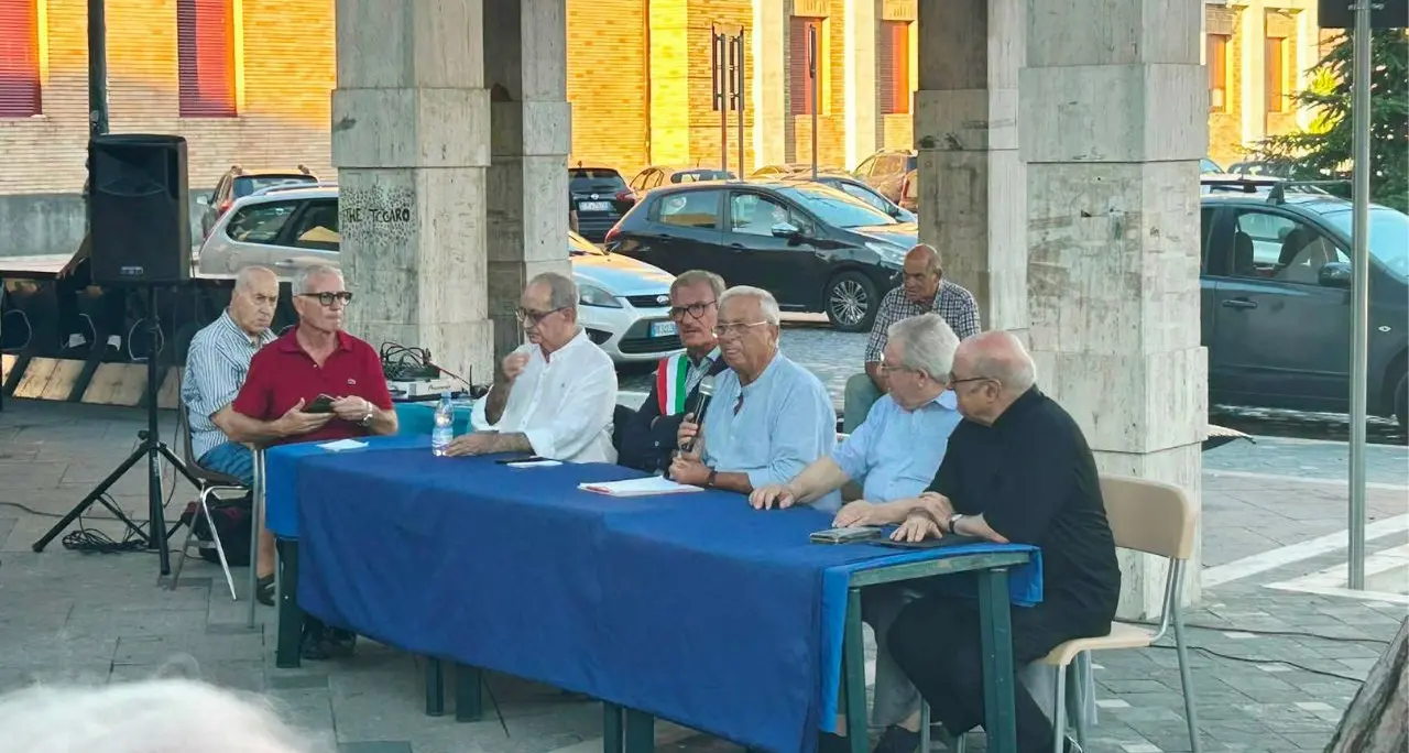 Vibo Valentia rende omaggio a Michele Aiello: una via per ricordare il docente e politico che amava la sua terra\n