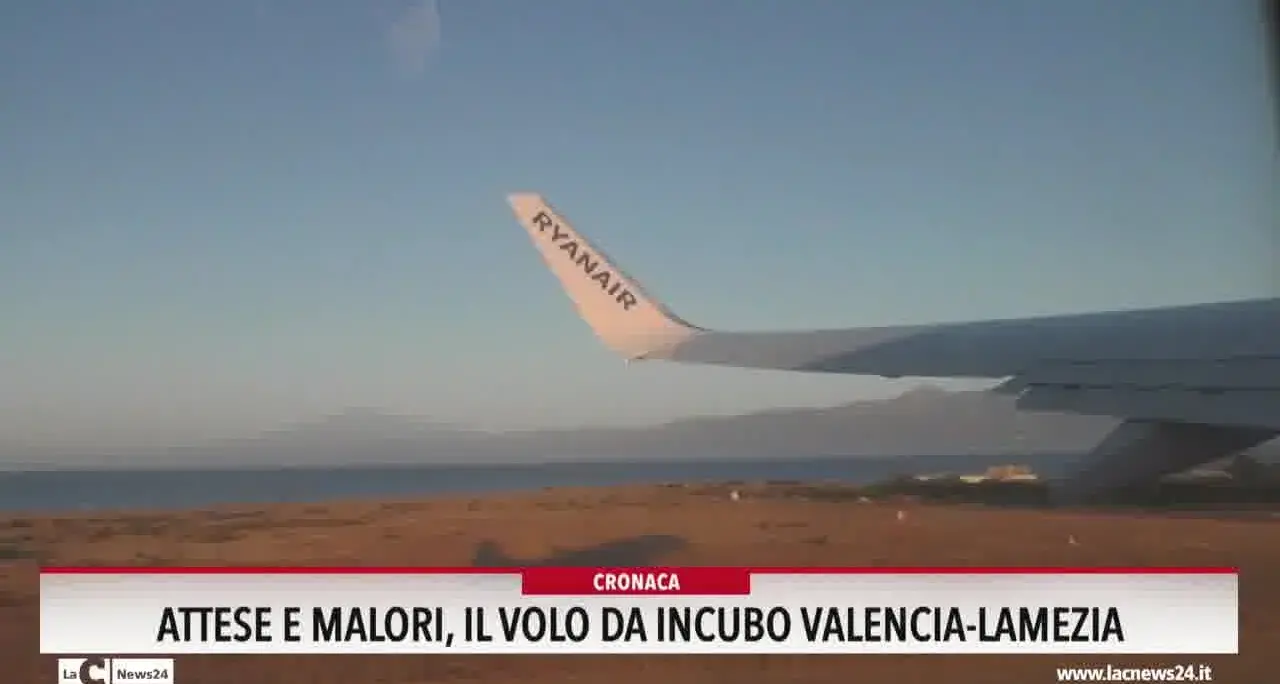 Attese e malori, il volo da incubo Valencia Lamezia