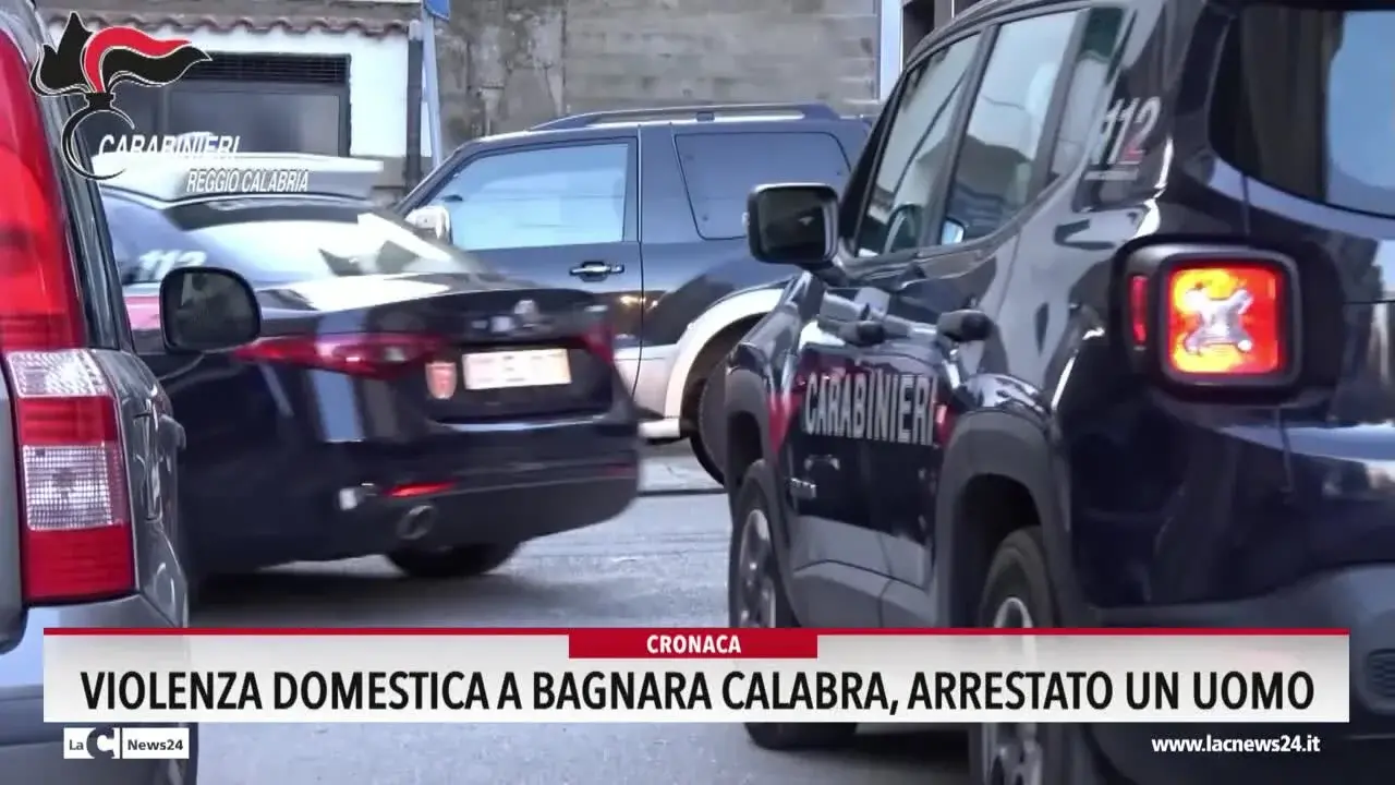 Violenza domestica a Bagnara Calabra, arrestato un uomo