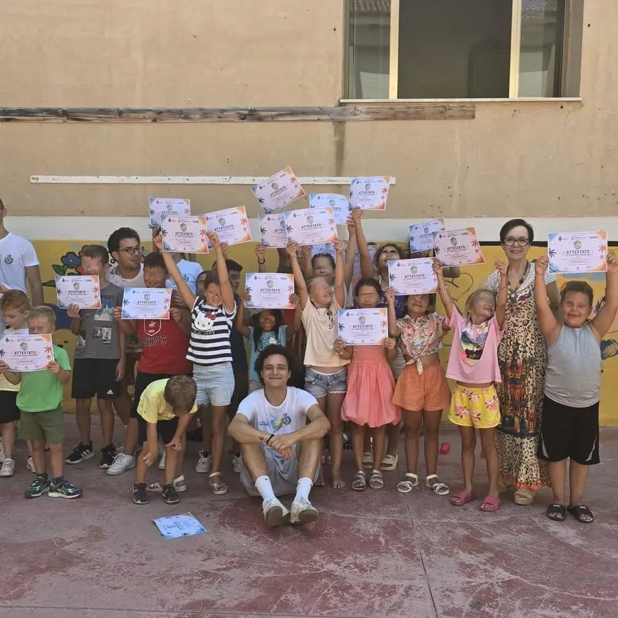 Cinque settimane di attività per 40 bambini: bilancio positivo per il Parghelia Summer Camp\n