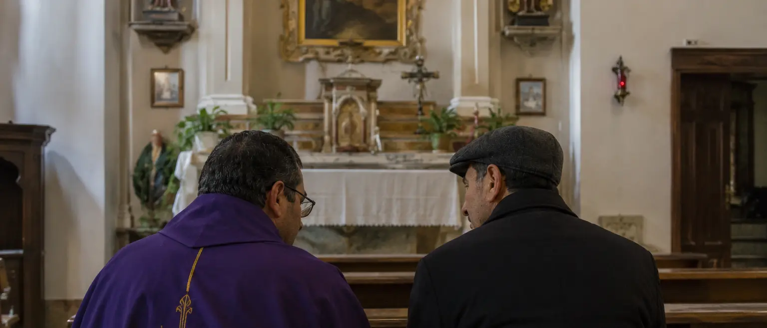 «Anche i mafiosi sono miei figli»: don Rosario Morrone e la pastorale del dialogo oltre la trincea dell'omertà\n