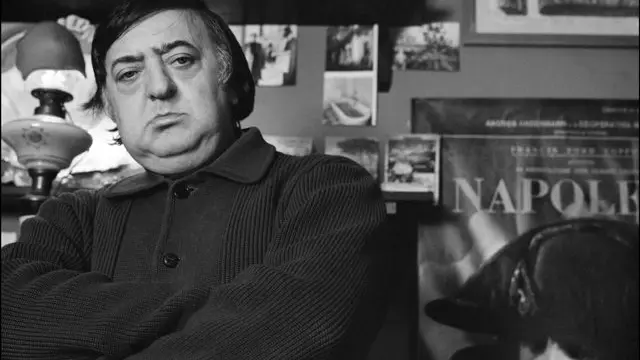 <p>Vito Riviello, fotografia di Dino Ignani su Poesia del nostro tempo</p>\\n