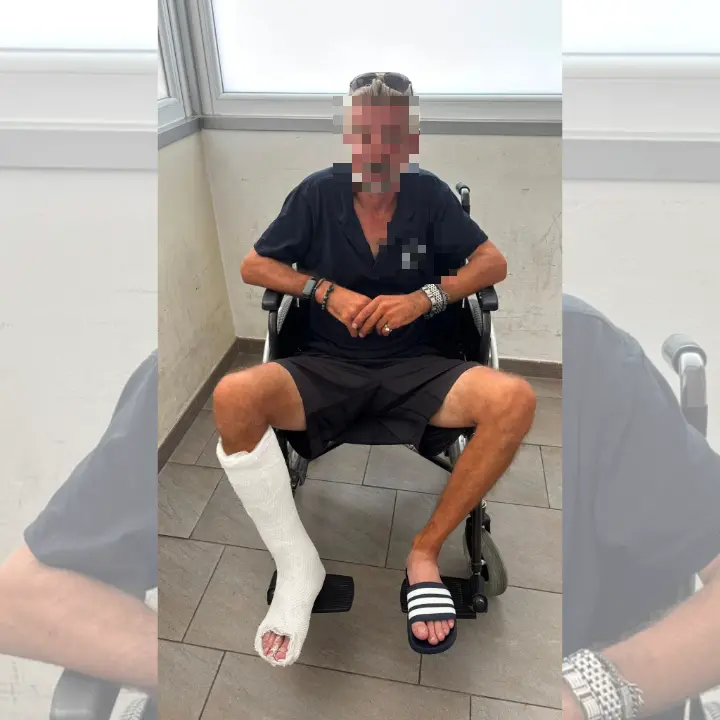Si rompe la gamba e deve essere operato, ma attende all’ospedale di Vibo già da una settimana: «Non ce la faccio più»\n