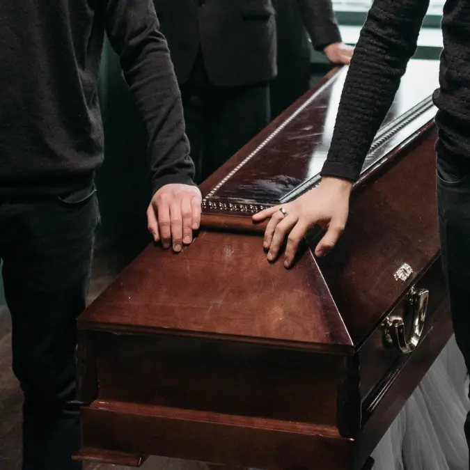 <p>Nove mesi senza sepoltura al cimitero di Vibo, scatta l'ordinanza del Comune: «Situazione lesiva della salubrità pubblica»</p>