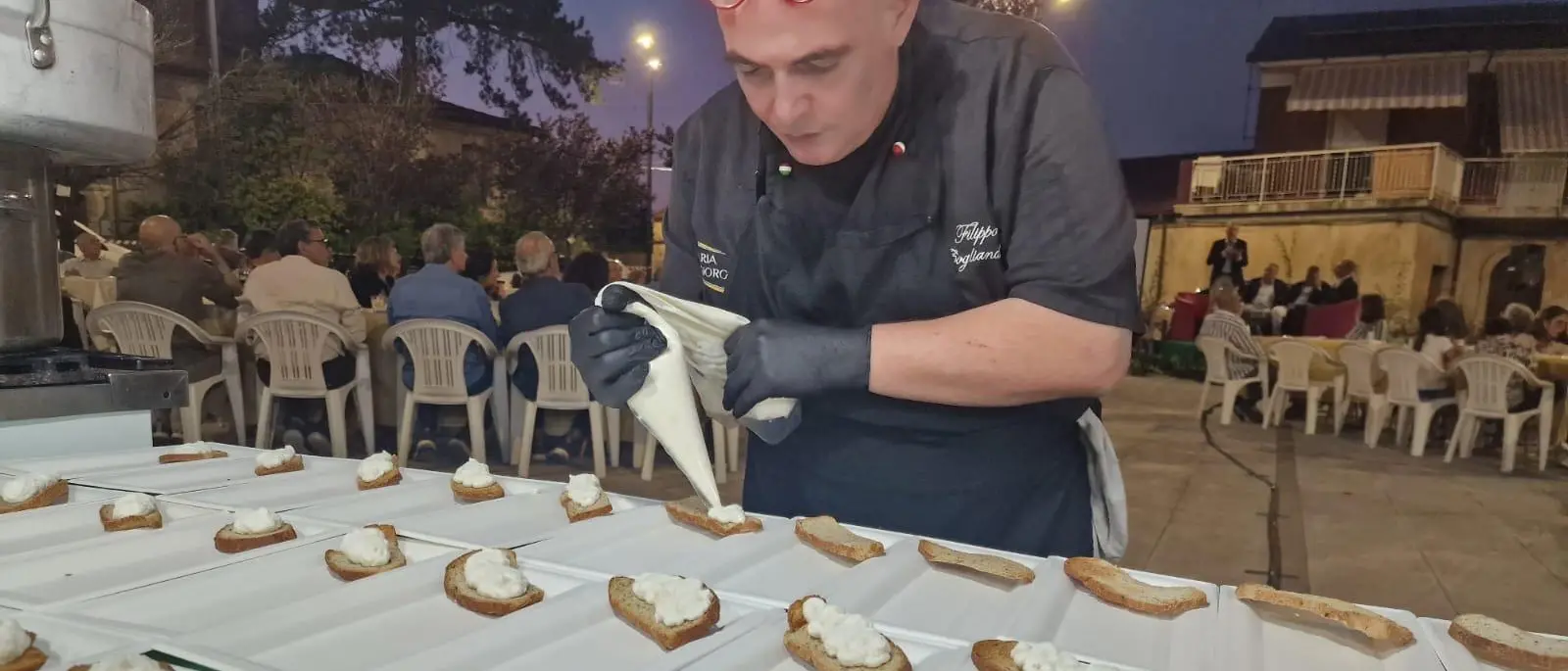 Chef Filippo Cogliandro racconta Terranova Sappo Minulio attraverso la sua Prugna: la storia di un territorio in tre piatti\n