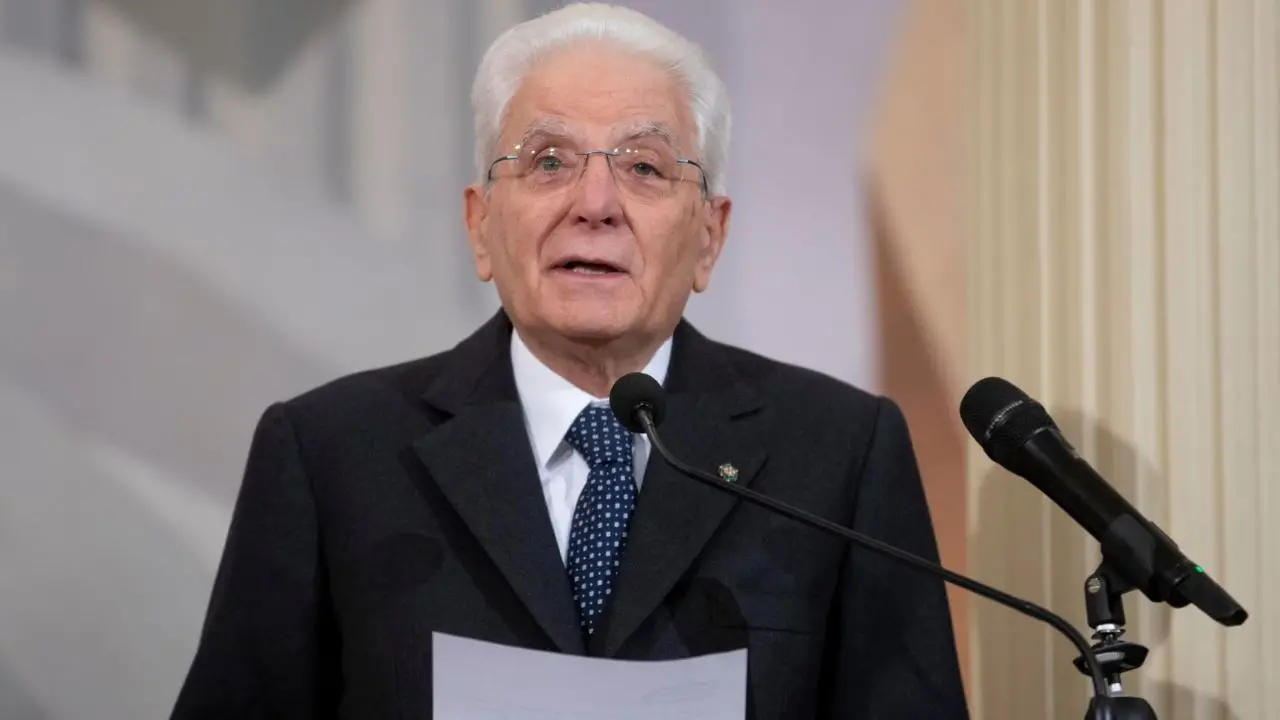 Mattarella al Meeting di Rimini: «Rifiutare l’odio, l’avversione al diverso e allo straniero. Educare alla pace»\n