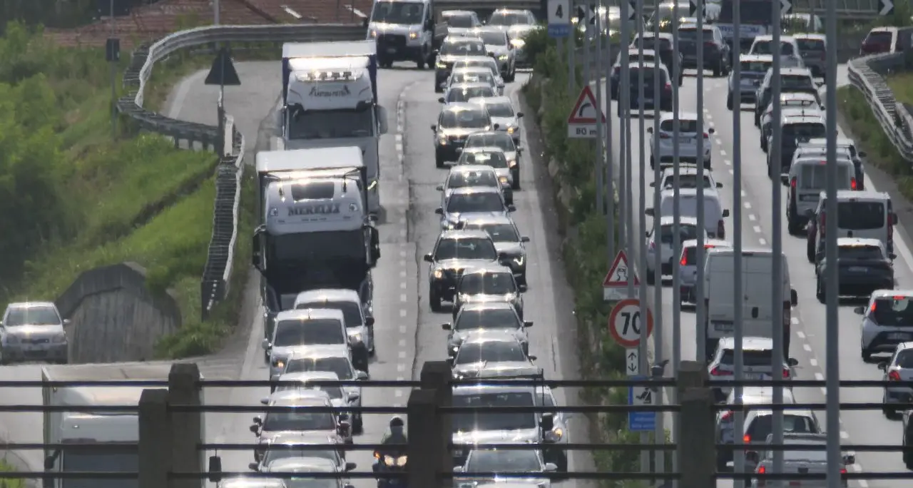 Il rientro costa caro, tra benzina e pedaggio Reggio Calabria-Milano può costare 230 euro\n