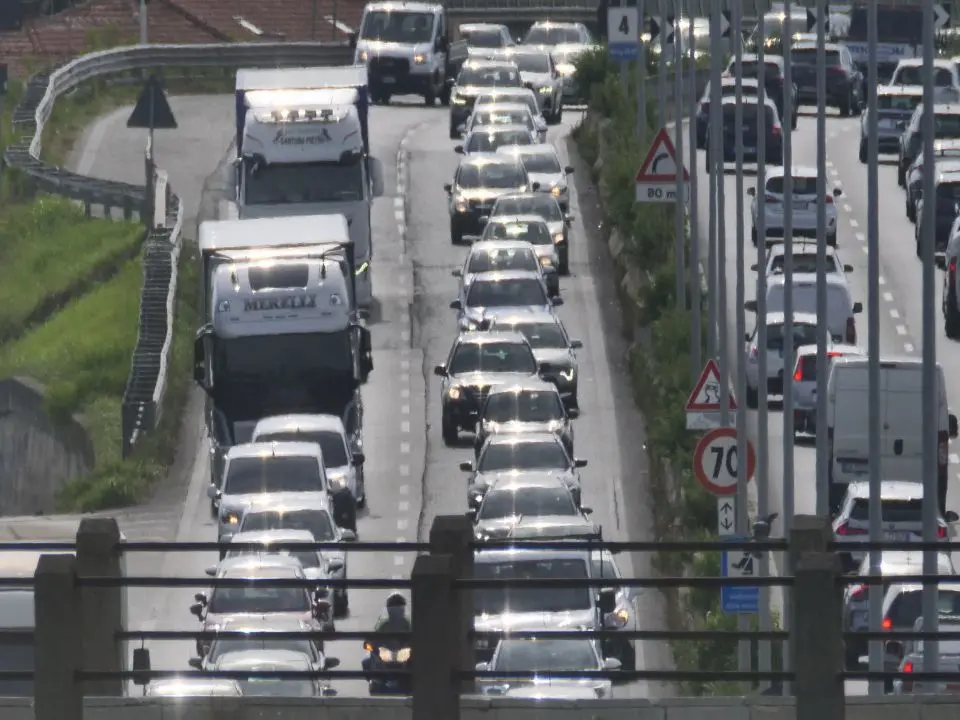 Il rientro costa caro, tra benzina e pedaggio Reggio Calabria-Milano può costare 230 euro