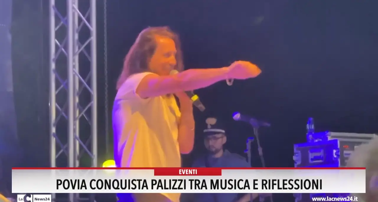 Povia conquista Palizzi tra musica e riflessioni